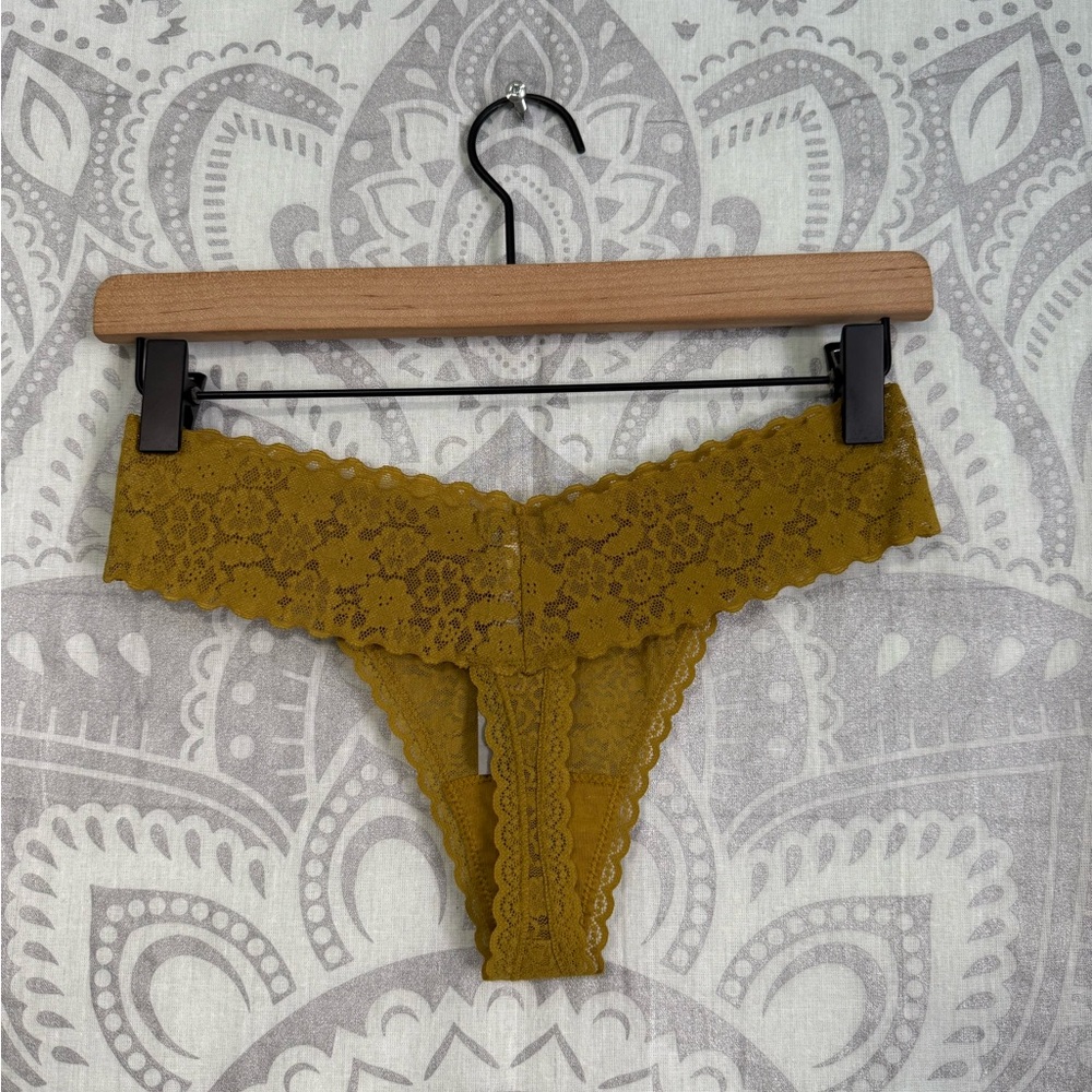 Nwt $12 Aerie American Eagle Vintage Lace Thong Panty Underwear Green Yellow M - Picture 2 of 7